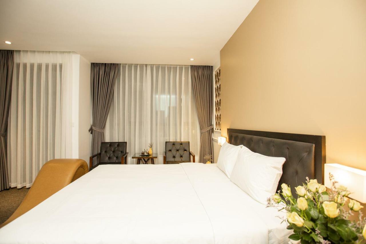 Adeline Hotel Ханой Екстериор снимка
