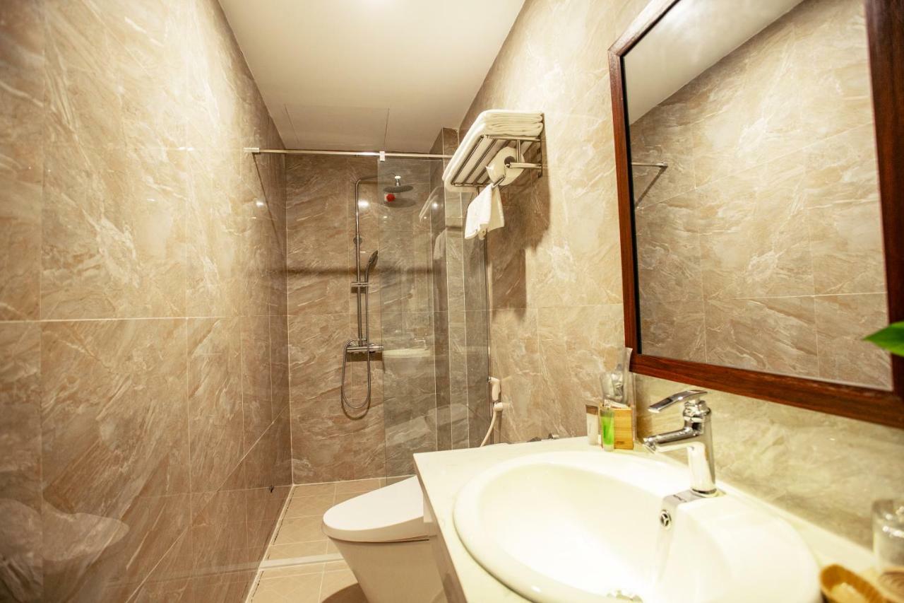 Adeline Hotel Ханой Екстериор снимка